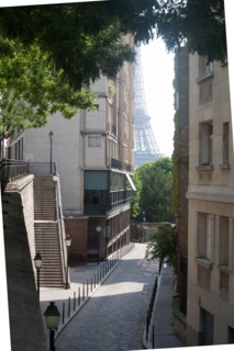 France, Région Ile de France, Paris 16e arrondissement, Rue Berton, en contrebas de la rue