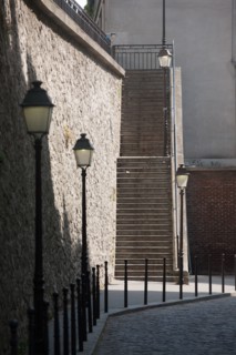 France, Région Ile de France, Paris 16e arrondissement, Rue Berton, en contrebas de la rue