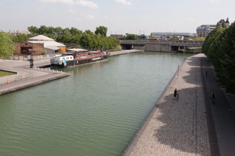 France, Région Ile de France, Paris 19e arrondissement, Parc de la Villette, pont au-dessus du
