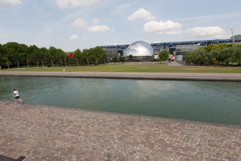 France, Région Ile de France, Paris 19e arrondissement, Parc de la Villette, Géode, Canal de