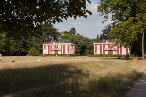 Bois De Vincennes, Pavillons