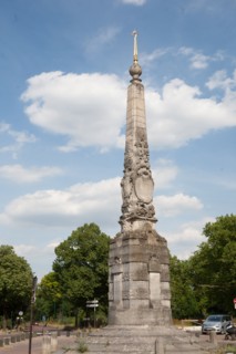 Bois De Vincennes, Carrefour De La Pyramide