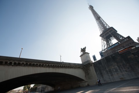 Promenade du Quai Branly, Port