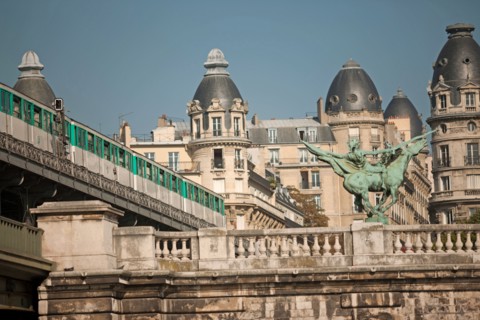 Seine, Pont De Bir Hakeim