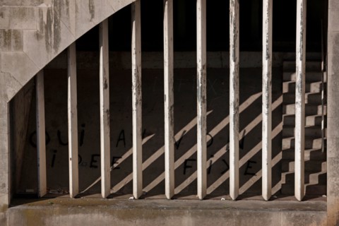 Ile de la Cité, Jeux D'Ombres Sous Le Petit Pont