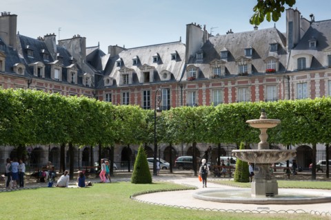 Place Des Vosges, Maison De Victor Hugo