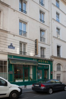 Rue Victor Cousin, Hôtel Cluny Sorbonne