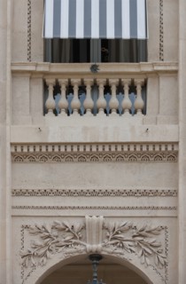 Jardins du Palais Royal, Pavillons De La Galerie Beaujolais