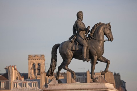 Pont Neuf, Statue d'Henri IV