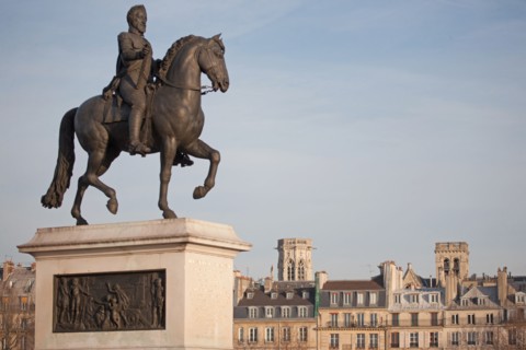 Pont Neuf, Statue d'Henri IV