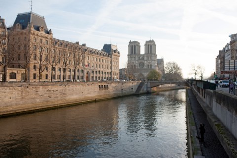 Quai de Montebello, La Seine et Notre Dame
