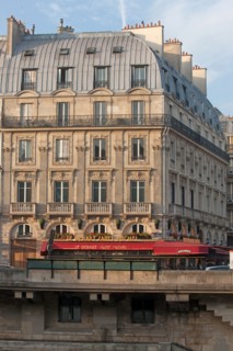 5e Arrondissement, 40 Quai Saint Michel