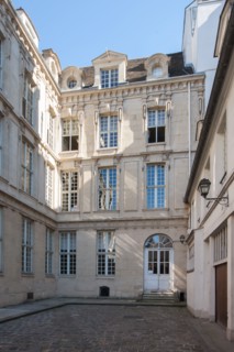 7 rue Des Grands Augustins,