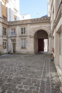 18 rue Seguier, Albert Camus y vécut