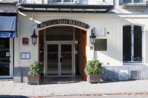 19 Quai Voltaire,  Restaurant La Voltaire