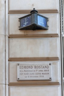 7e Arrondissement, 4 avenue La Bourdonnais