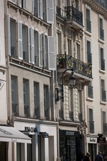 86 rue du Faubourg Saint Honoré, Face A L'Elysee