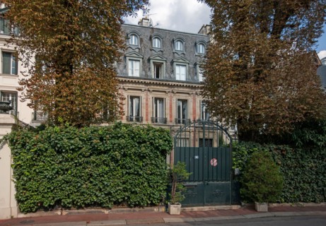 Building where Marcel Pagnol lived