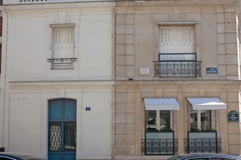 2 rue Fortuny, Angle Avec La Ru De Prony