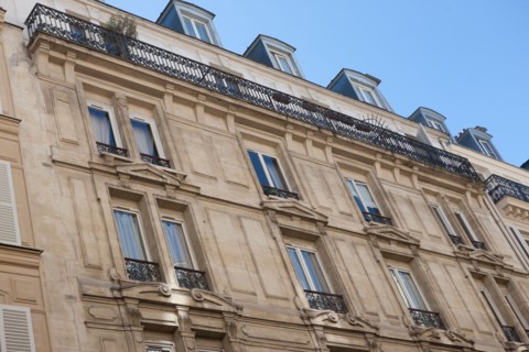 83 rue Dulong Immeuble où vécut Maupassant Au 4e Etage,
