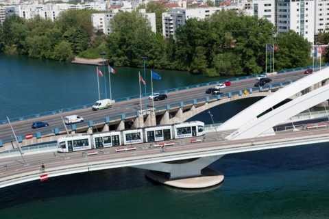 Lyon, Pont Raymond Barre vu depuis le musée des Confluences