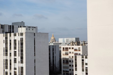 Vue sur les toits de Paris depuis un immeuble de la Rue Lecourbe