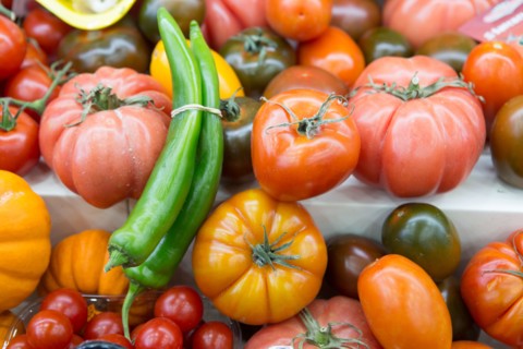 Tomates et piments verts