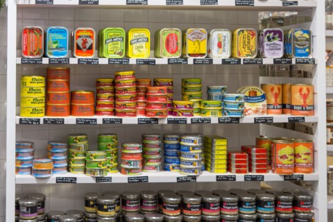 Boiîtes de conserve de la marque La Belle Iloise