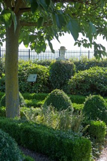 Honfleur, Jardin des Personnalités