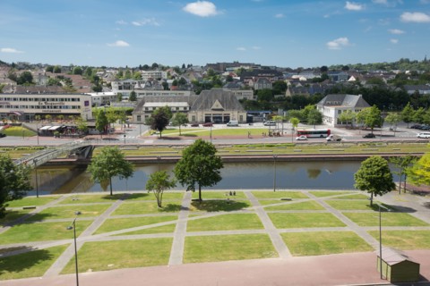 Saint-Lô, passerelle sur la Vire
