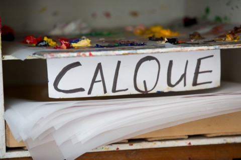 Paris, Atelier Elzevir, palettes et feuilles de calque