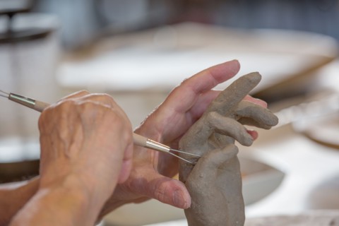 Paris, Atelier Elzevir, main sculptée