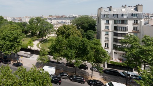 Paris, vue sur le 45 boulevard des Invalides