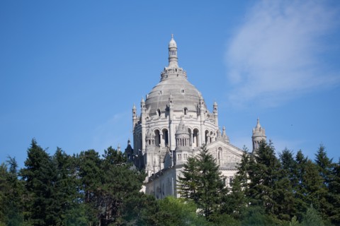 Basilique Sainte-Thérèse de Lisieux