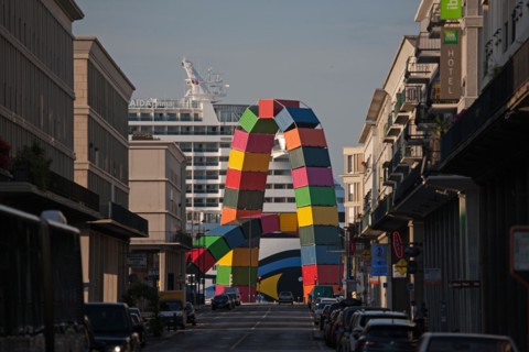 Le Havre, Catène de conteneurs, œuvre de Vincent Ganivet