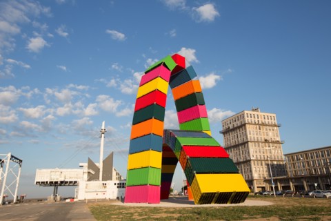 Le Havre, Catène de conteneurs, œuvre de Vincent Ganivet