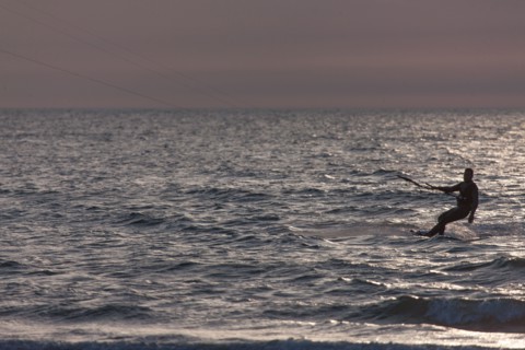 Trouville sur Mer, Kite surf au soleil couchant