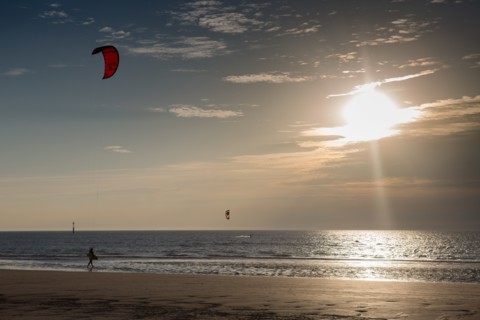 Trouville sur Mer, Kite surf au soleil couchant