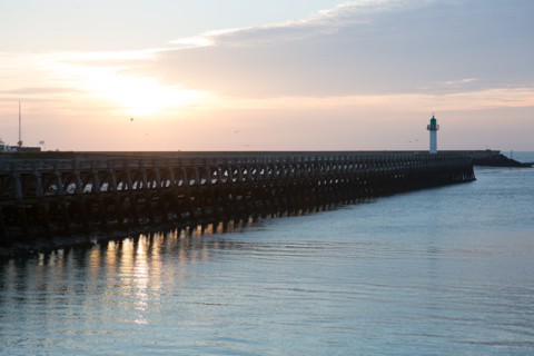 Trouville sur Mer, soleil couchant sur la jetée