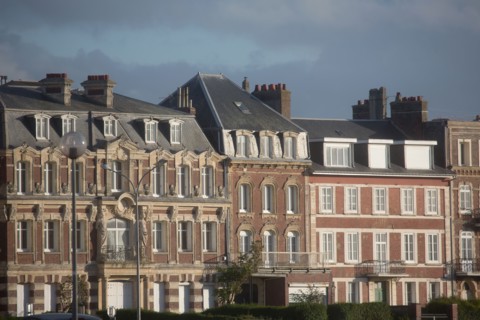 Dieppe, immeubles et hôtels du Boulevard de Verdun par tempête