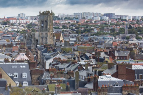 Dieppe, église Saint Jacques au fond,
