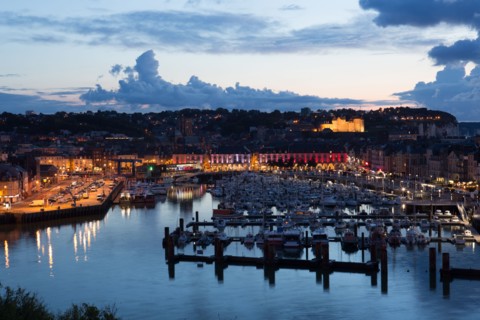 Dieppe, port de nuit depuis les hauteurs du Pollet