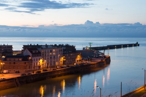 Dieppe, port de nuit depuis les hauteurs du Pollet