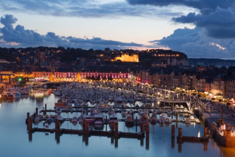 Dieppe, port de nuit depuis les hauteurs du Pollet