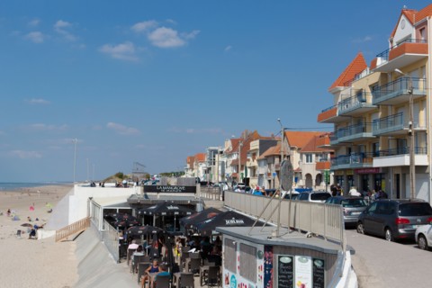 Merlimont Plage, houses on the seafront