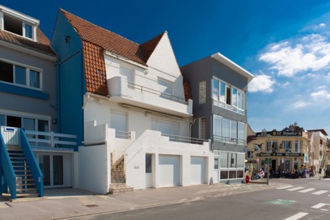 Merlimont Plage, houses on the seafront