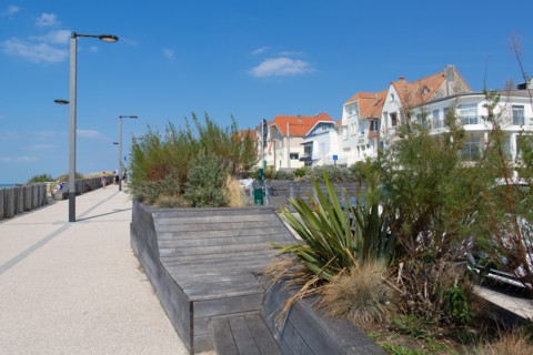 Merlimont Plage, houses on the seafront