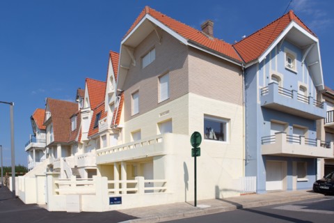 Merlimont Plage, houses on the seafront