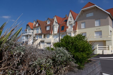 Merlimont Plage, houses on the seafront