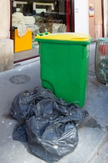 Paris, poubelle jaune